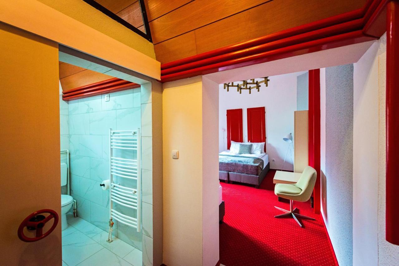 Pb Urban Garden Stay With Secured Parking Sremska Mitrovica Exteriér fotografie