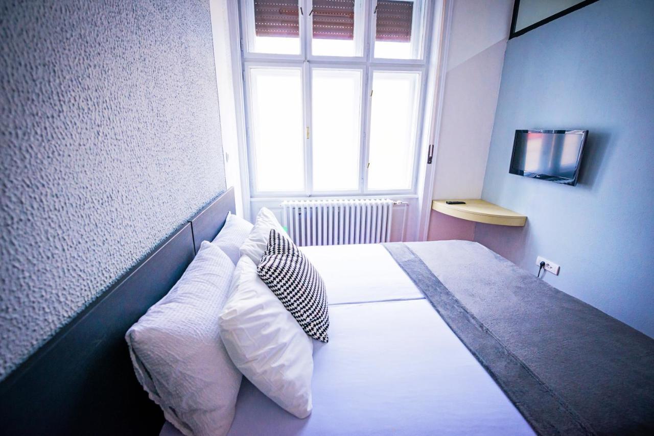 Pb Urban Garden Stay With Secured Parking Sremska Mitrovica Exteriér fotografie