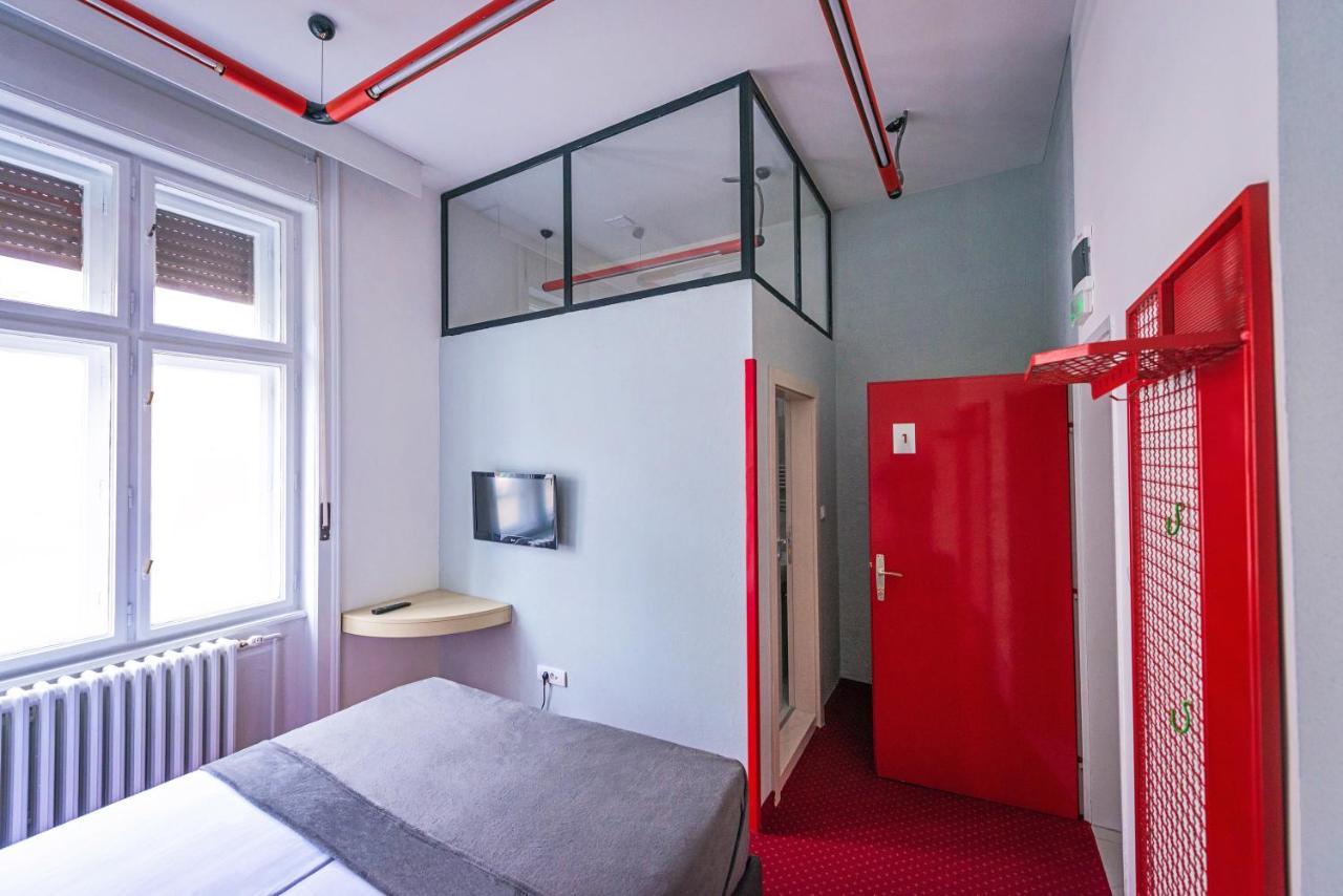 Pb Urban Garden Stay With Secured Parking Sremska Mitrovica Exteriér fotografie